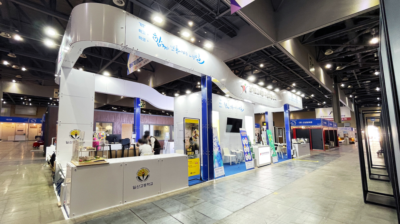 01_리터치 copy.jpg